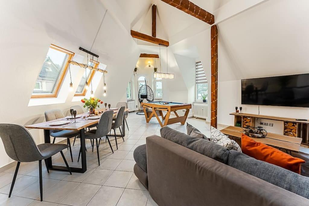 Loft Mit Billard-Tisch Und Ps4 Wuppertal Exterior foto