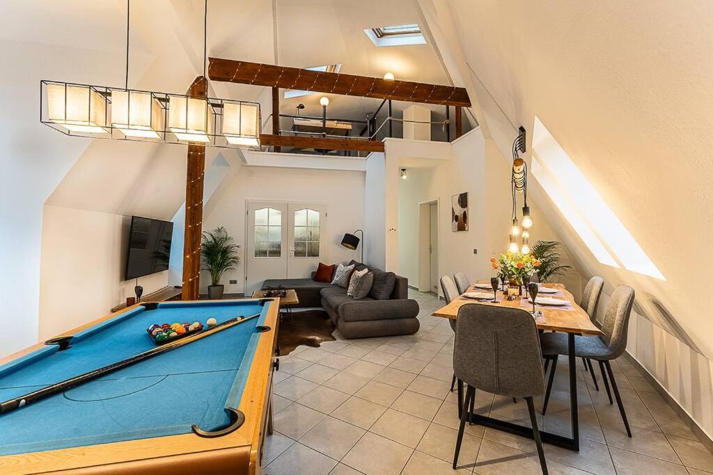 Loft Mit Billard-Tisch Und Ps4 Wuppertal Exterior foto