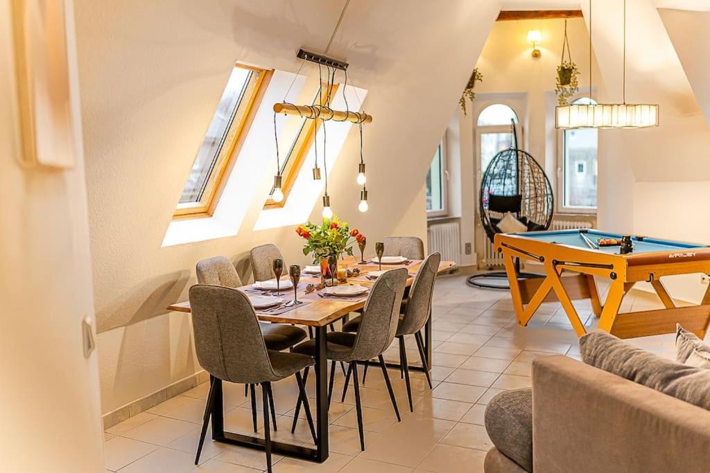 Loft Mit Billard-Tisch Und Ps4 Wuppertal Exterior foto